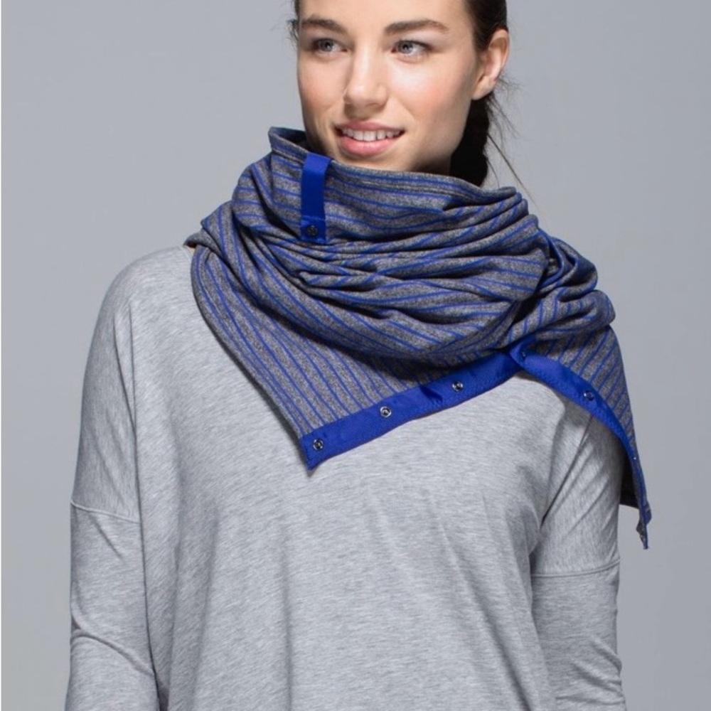 Women’s Lululemon Vinyasa Scarf - Parallel Stripe - One Size - NWT